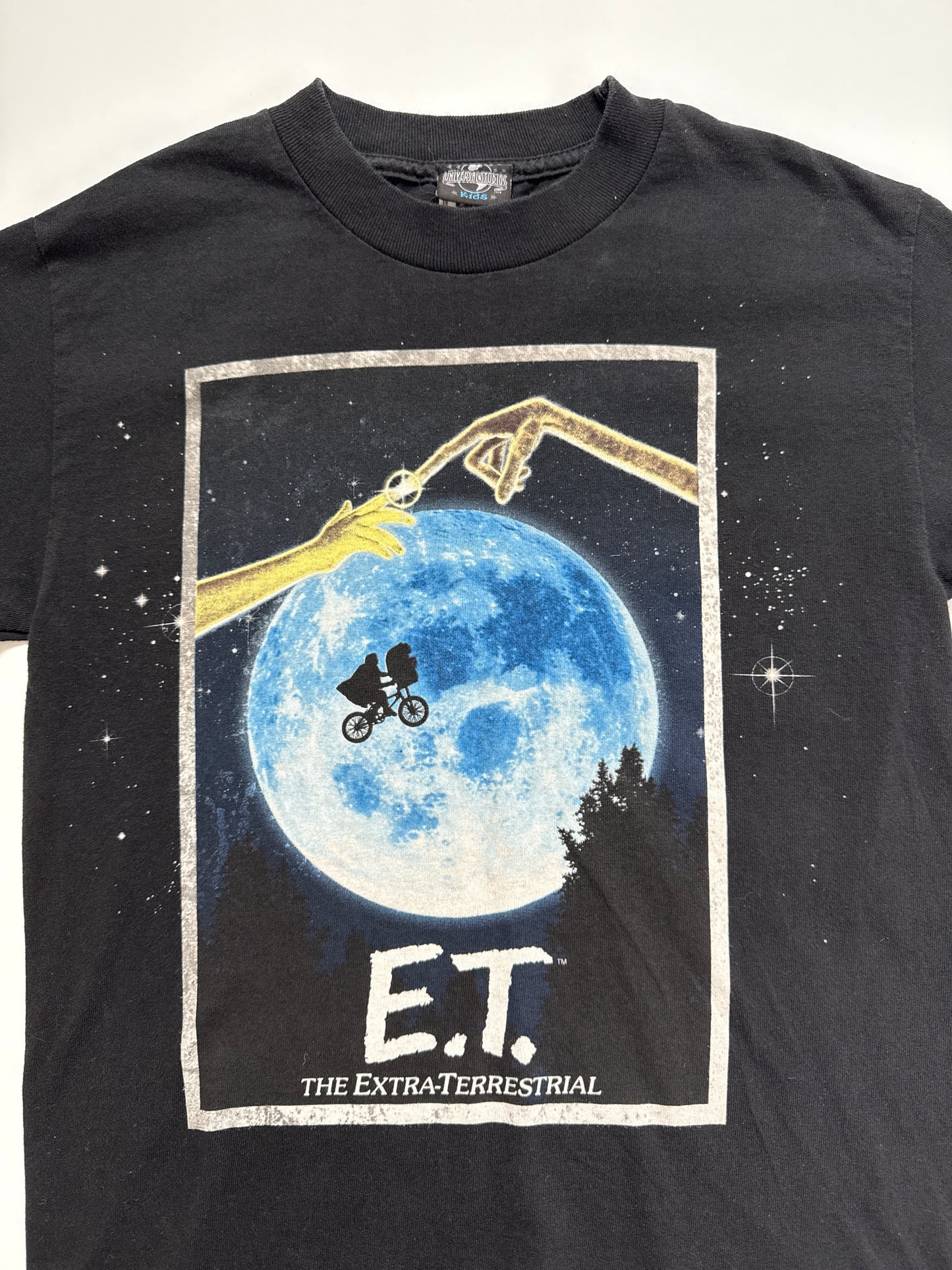 Early 2000’s Universal Studios E.T T-Shirt (9-11Y)